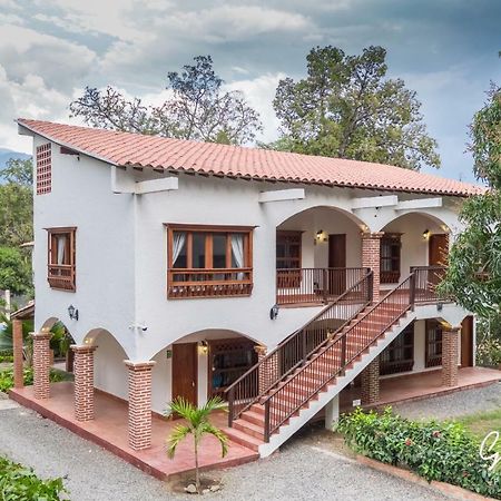 Finca Hotel Guali Santafe Santa Fe de Antioquia Extérieur photo