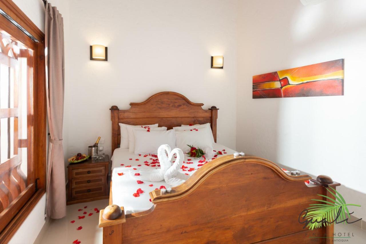 Finca Hotel Guali Santafe Santa Fe de Antioquia Extérieur photo